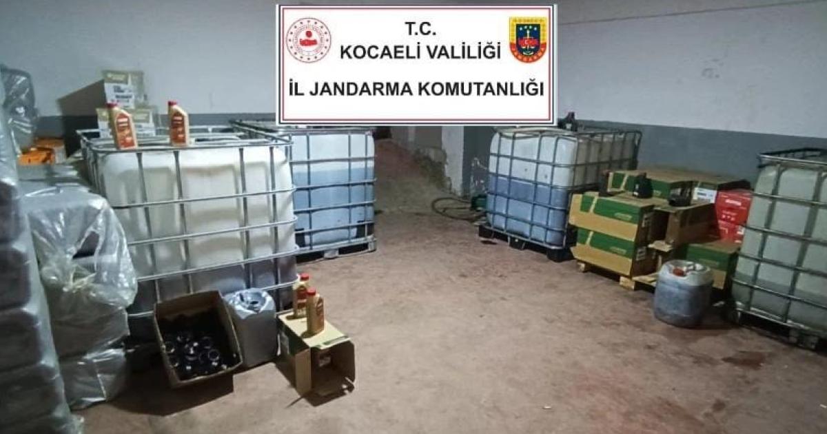 kocaelide sahte madeni yag operasyonu ynXnKv58.jpg