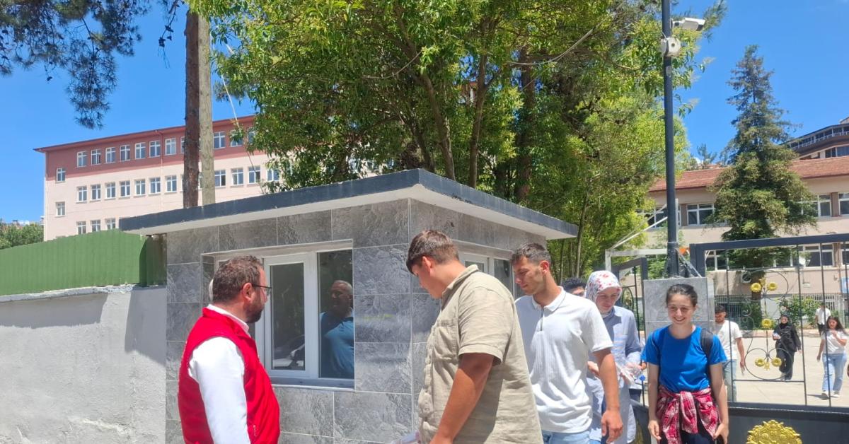 samsun bafrada genclerden ornek davranis L5MKsfZr.jpg