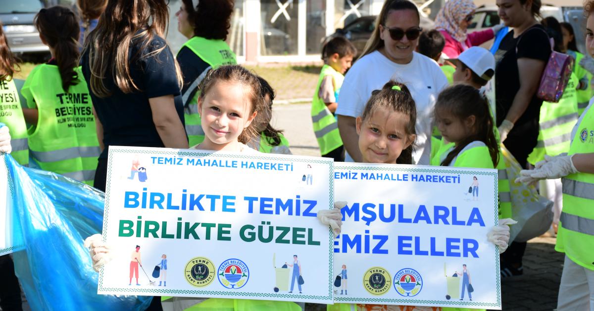 samsun termede birlikte temizlediler hmgXyLvr.jpg