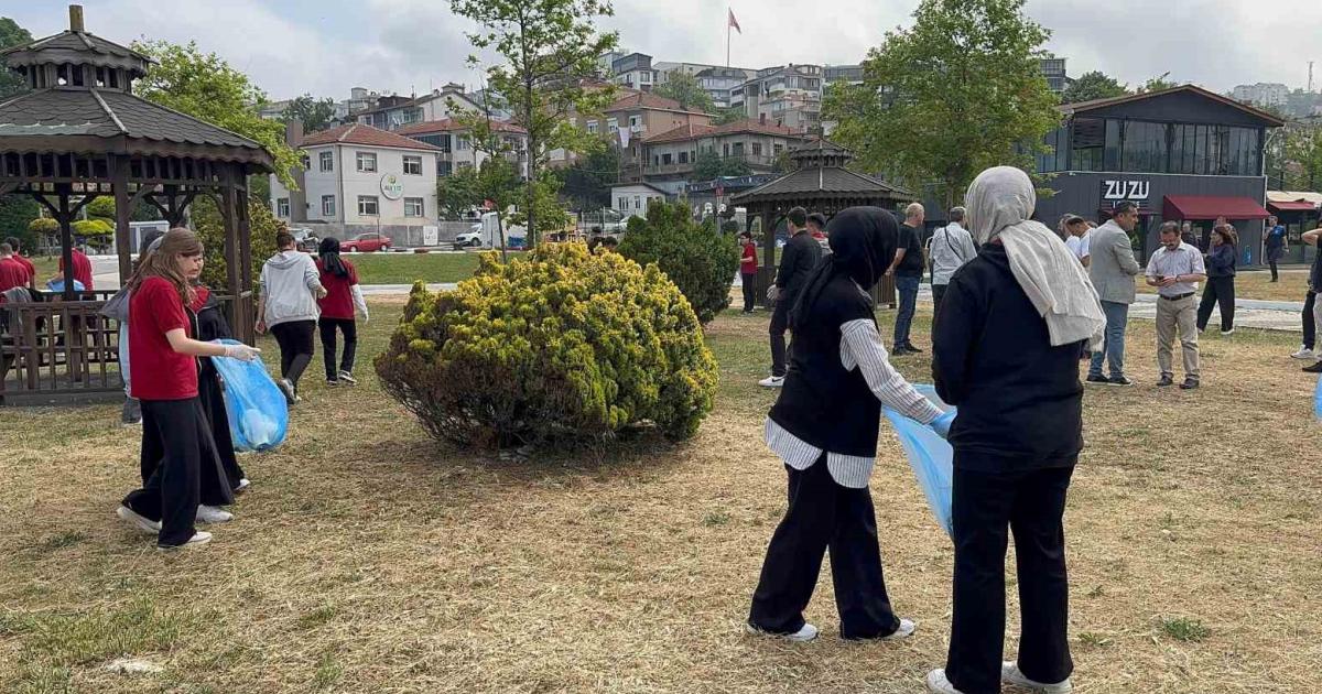 zonguldak alaplida genclerden cevreci hareket c2r6YK9c.jpg