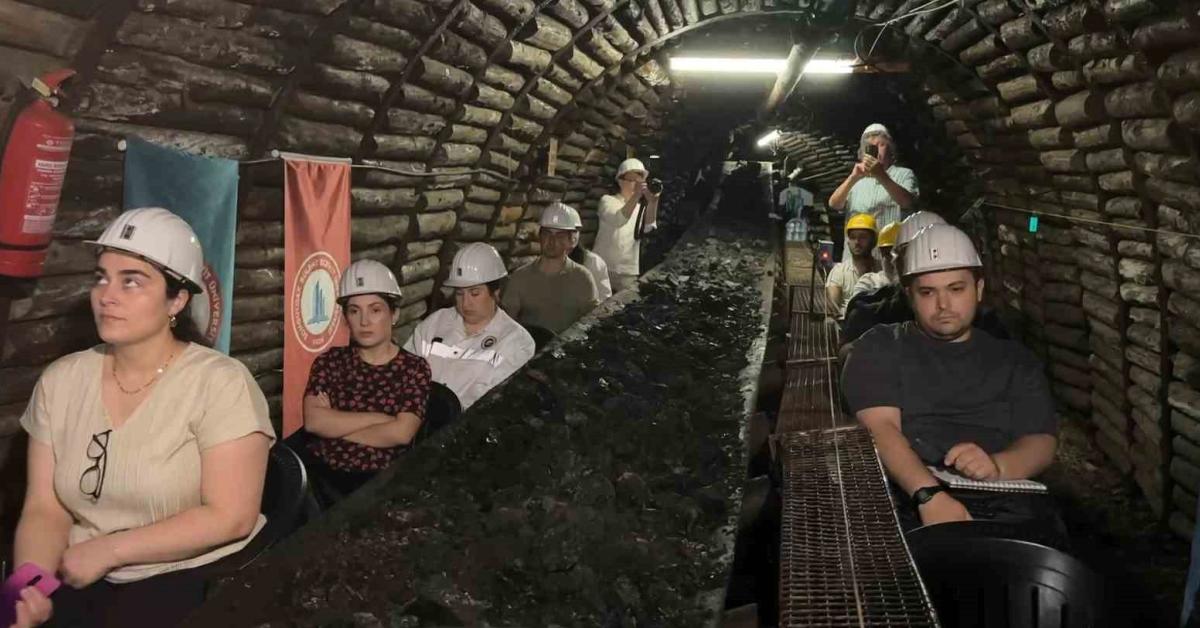 zonguldakta deprem gercegi masaya yatirildi Kq57BMBZ.jpg