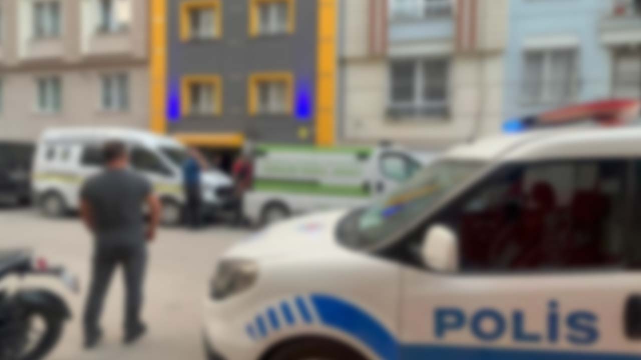 Apartman Merdivenlerinde Bir Kişi Ölü Bulundu