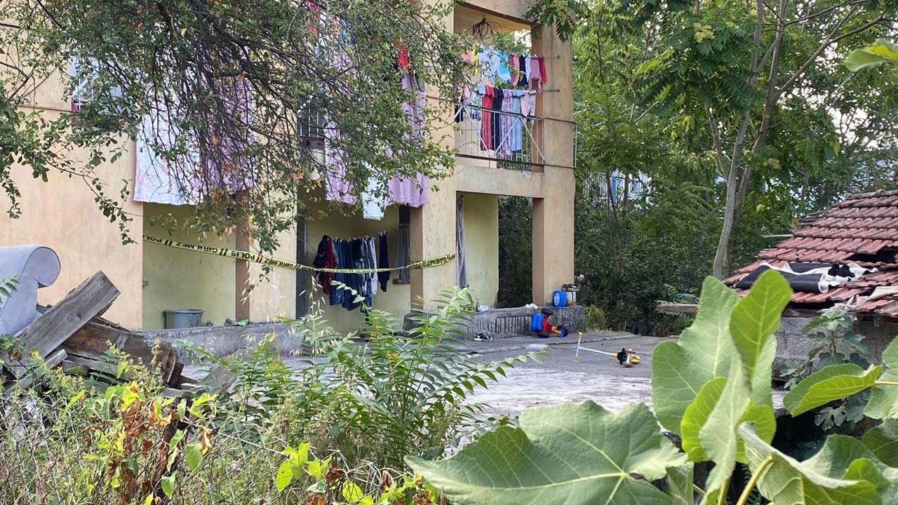 Evde Çıkan Tartışma Kanlı Bitti Tartıştığı Kocasını Tüfekle Vurdu