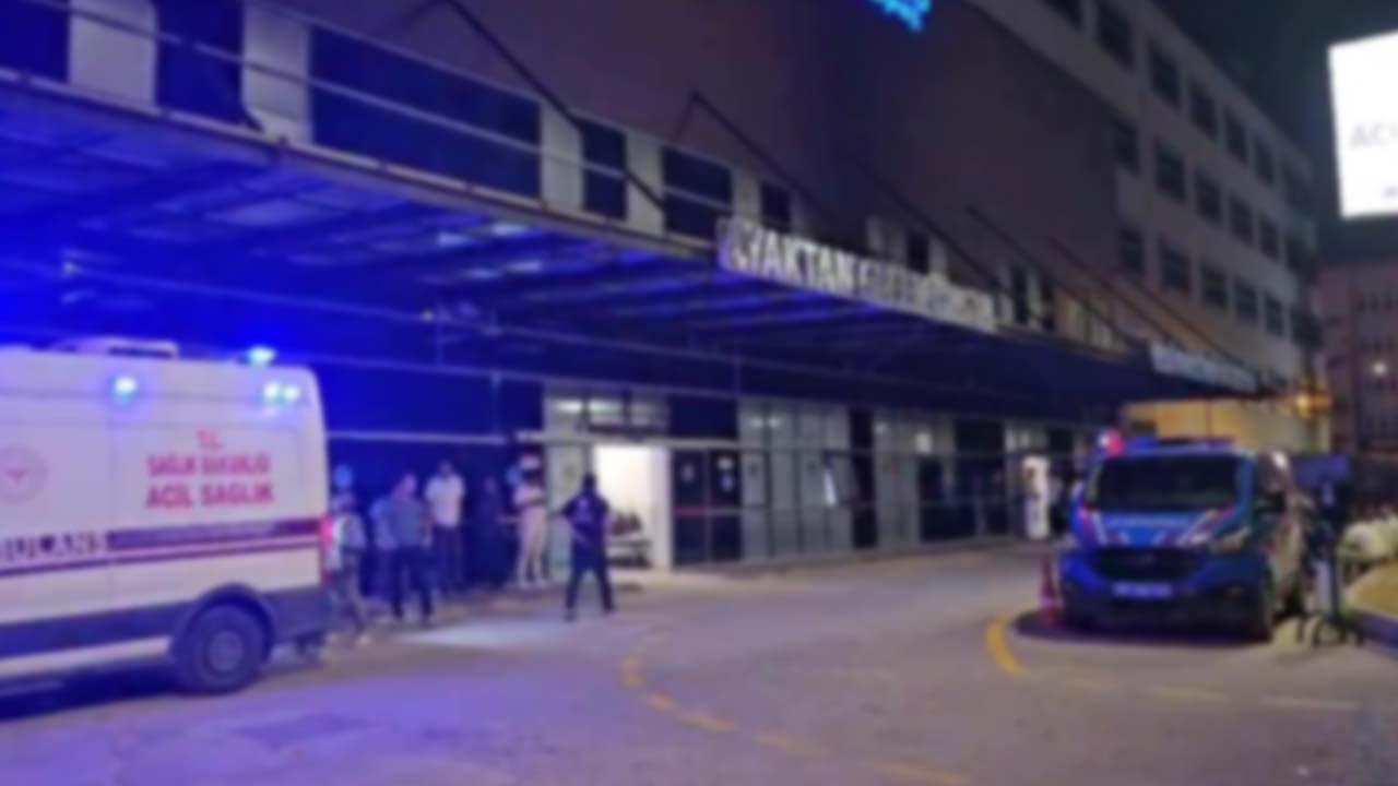 Köroğlu Köyü'nde Korkunç OlaY Bıçaklı Saldırı Sonucu Aynı Aileden 3 Can Gitti