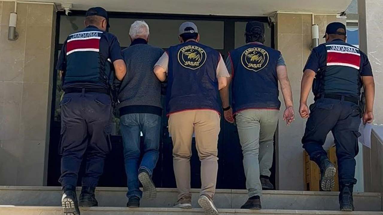 Pazaryeri'nde Adam Öldürüp Kaçmıştı Kendini İhbar Etti