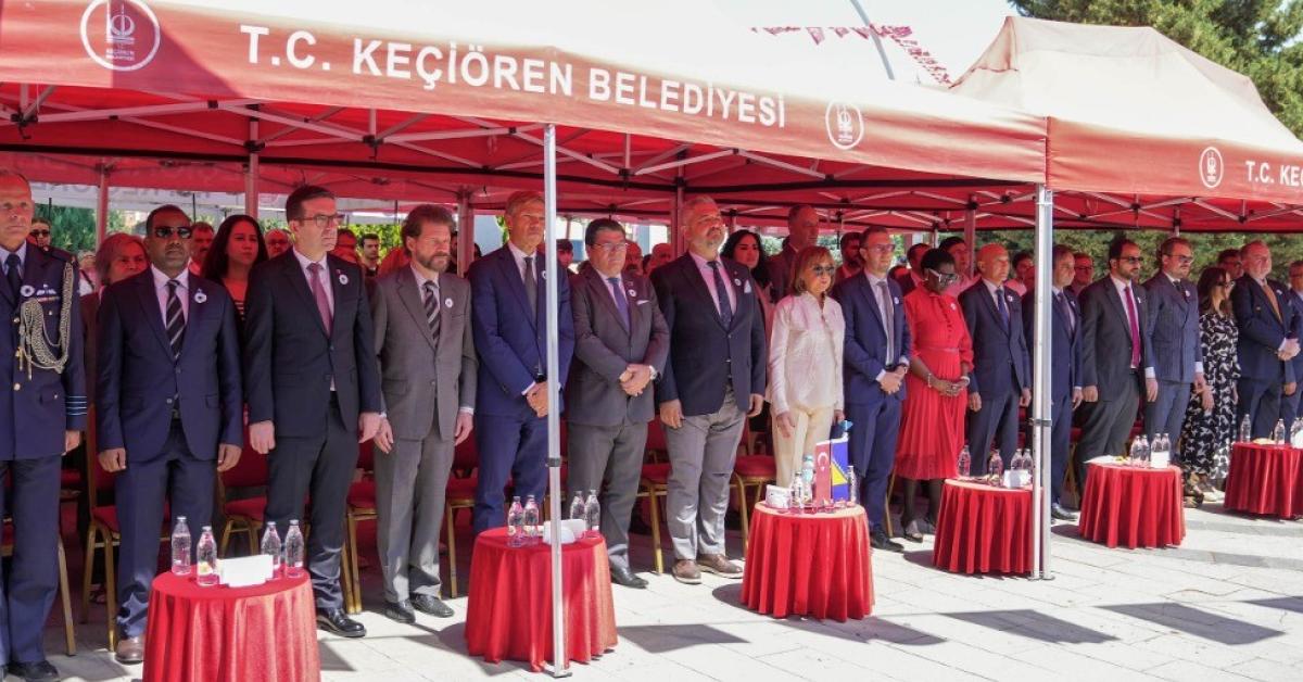 acilar hala taze srebrenitsa katliami unutulmadi ankara keciorende anildi iKzYYWyr.jpg