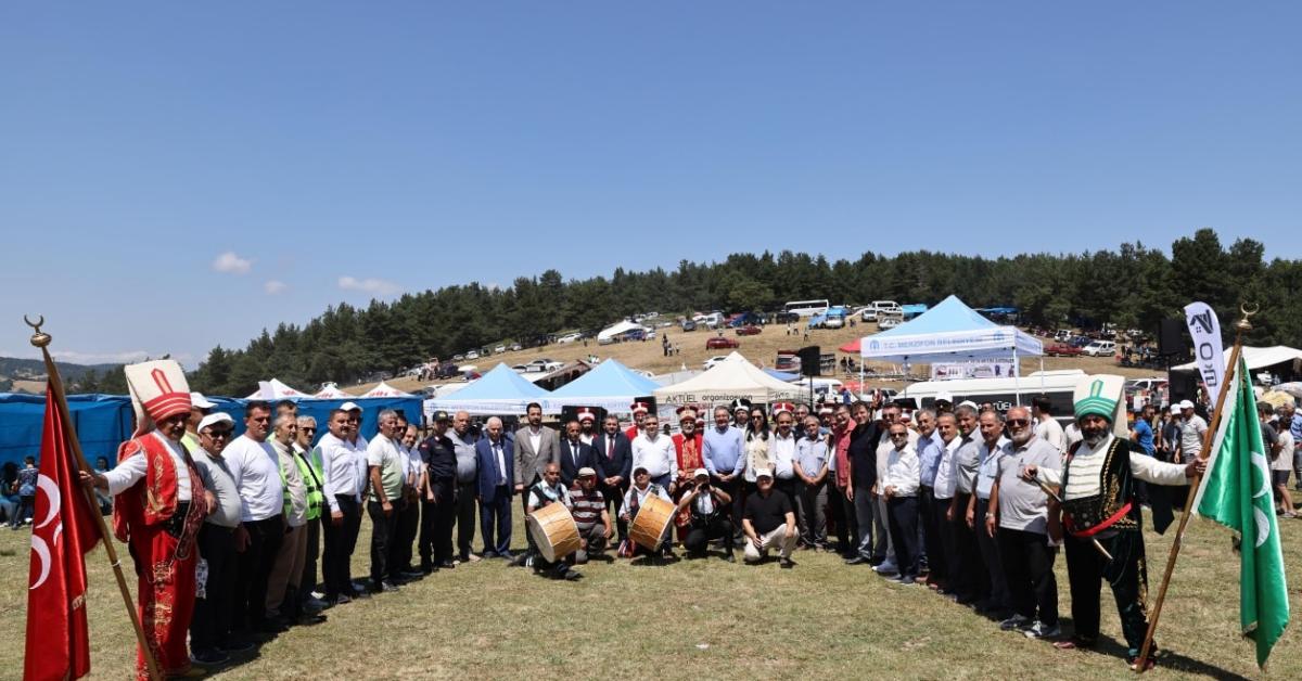 amasya merzifonda semaver senligi duzenlendi IzlUx1Gg.jpg