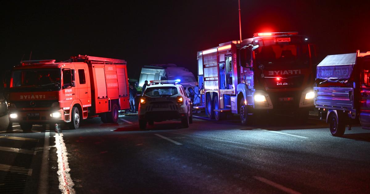 ankara sincanda trafik kazasi 1 kisi oldu 1 kisi yaralandi pvln6Xfv.jpg