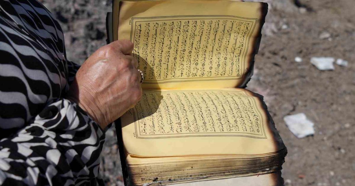 ankara sincanda yangin her sey kul oldu kuran i kerim yanmadi IHsB823C.jpg