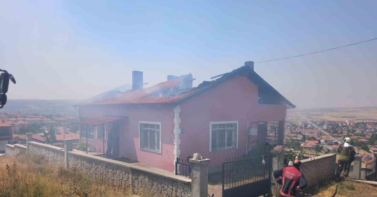 ankarada dusuk yapan anne hastaneye gitti cocuklar evde yangin cikardi PtvTPr7f.jpg