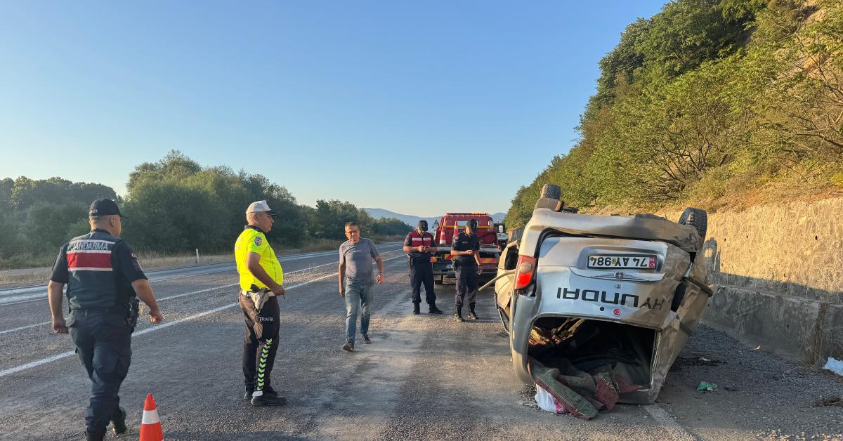 bartinda trafik kazasi surucu agir yaralandi Vu38lzmp.jpg