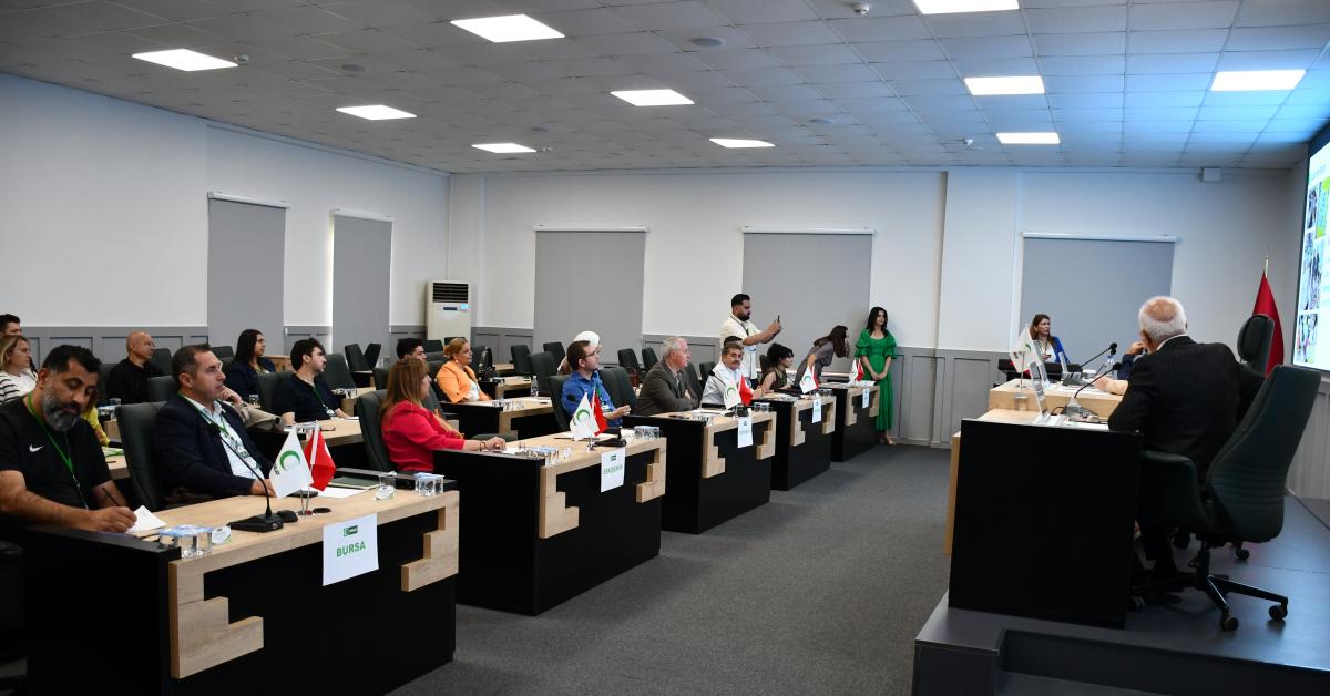 bilecikte yesilay bolge toplantisi yapildi W9iTXviw.jpg