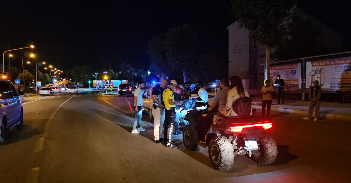 corumda asayis ve trafik uygulamasi 2 aranan kisi yakalandi 3quTjluz.jpg