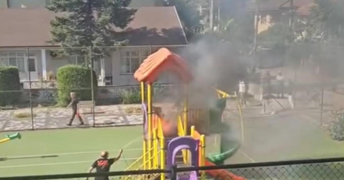 duzce cocuk parkinda yangin panigi Er3LyN2Z.jpg