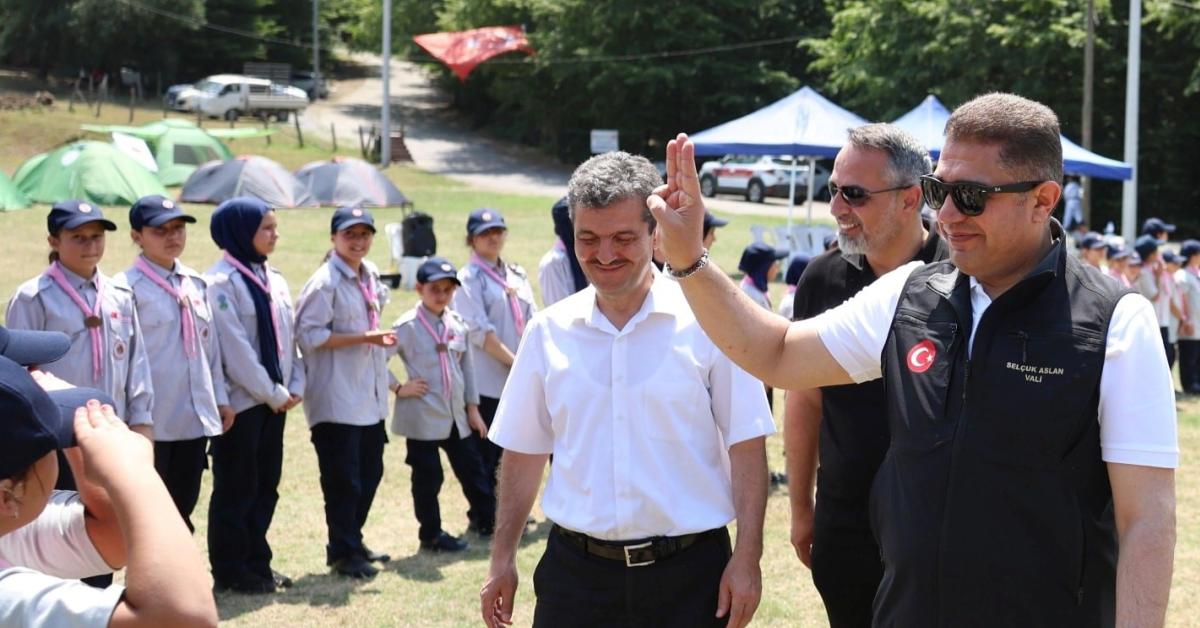 duzcede 15 temmuz sehitleri genclerle kampta anildi lNxQaQXg.jpg
