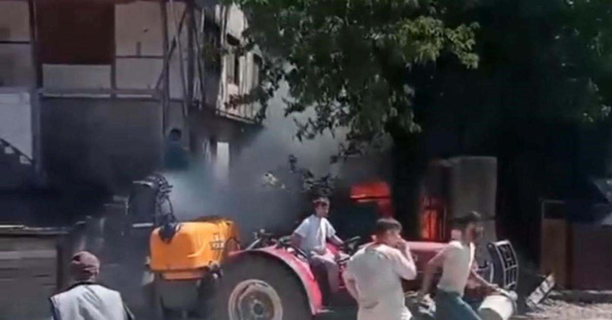 duzcede aniz yangini ev ve samanlik zarar gordu 5prVlgLe.jpg