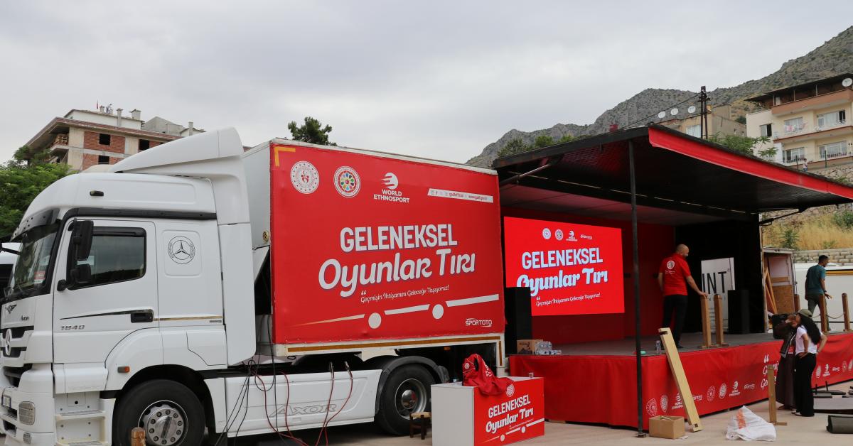 geleneksel oyunlar tiri amasyada cocuklarla bulustu MXW1ztXB.jpg
