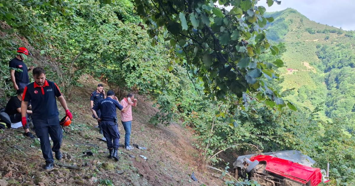 giresunda findik iscilerini tasiyan kamyonet devrildi 1 olu 9 yarali 2mdpjvAS.jpg