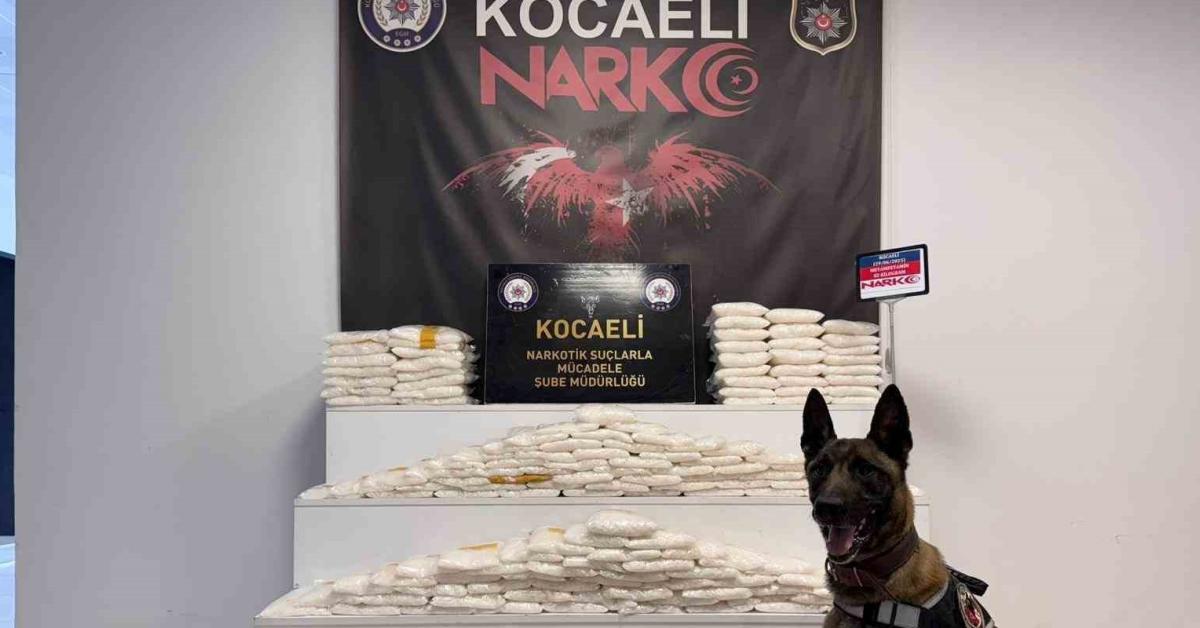 kocaelide 82 kilo metamfetamin ele gecirildi 3OChIp8w.jpg