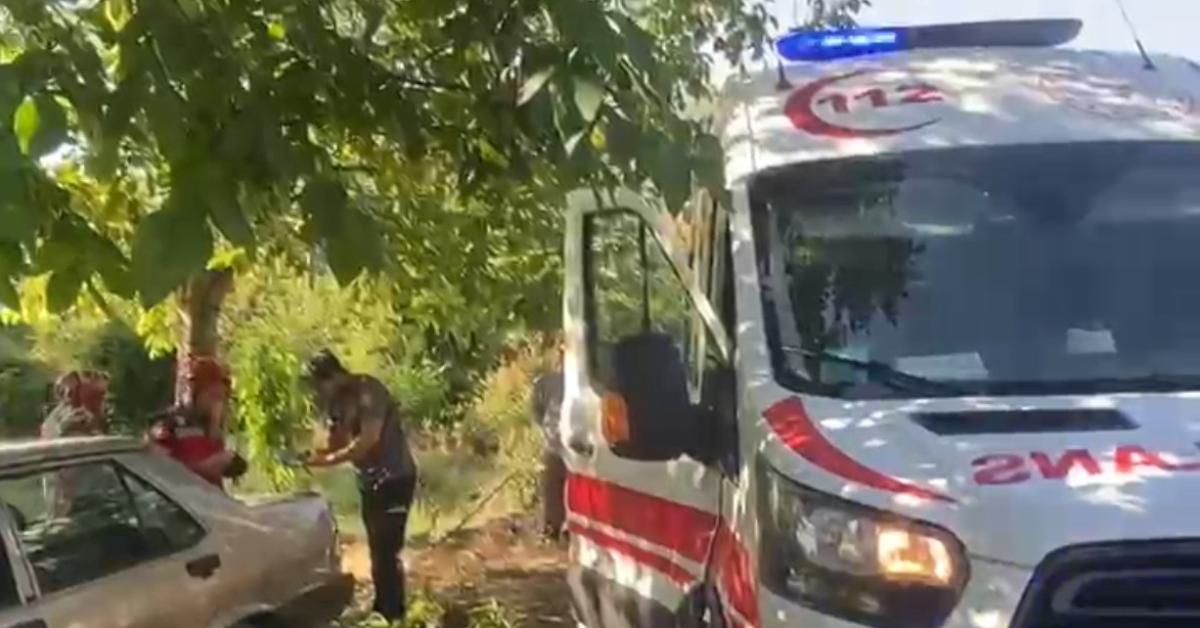 sakarya akyazida trafik kazasi kari koca yaralandi xaBExLB6.jpg