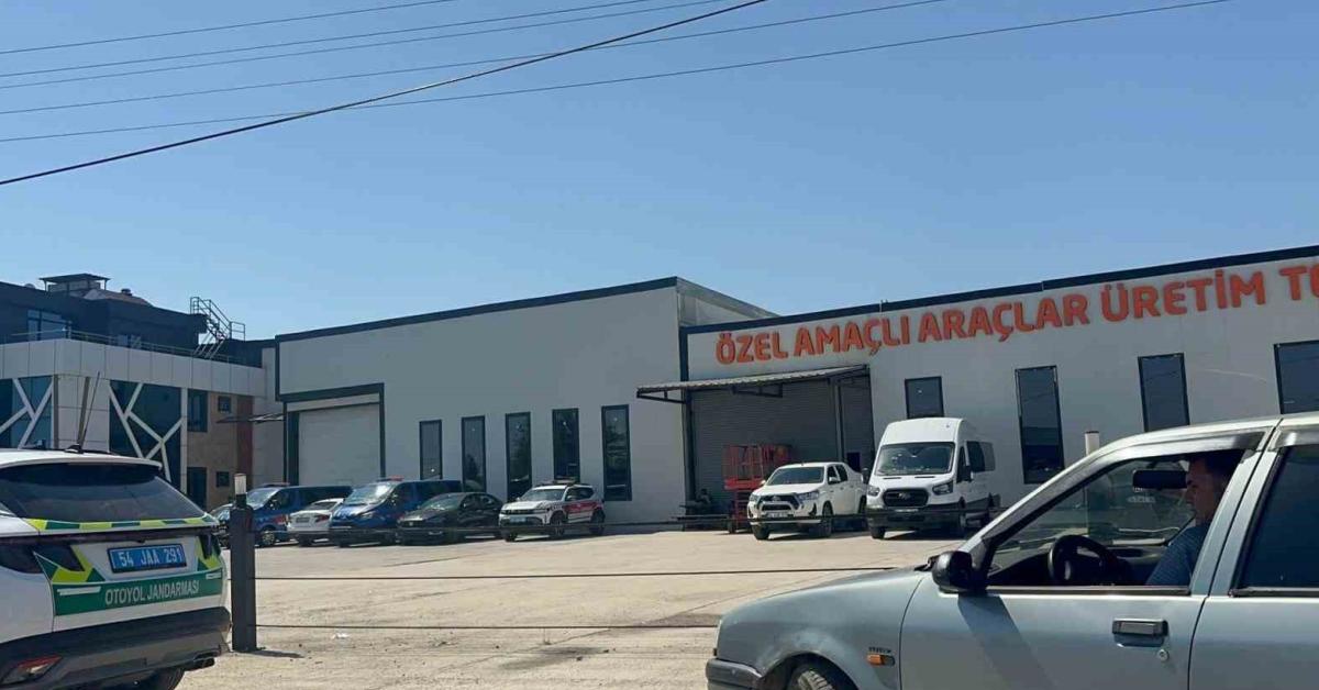 sakaryada jandarma operasyonu araclar teslim edilmedi iddiasi lX344uBi.jpg