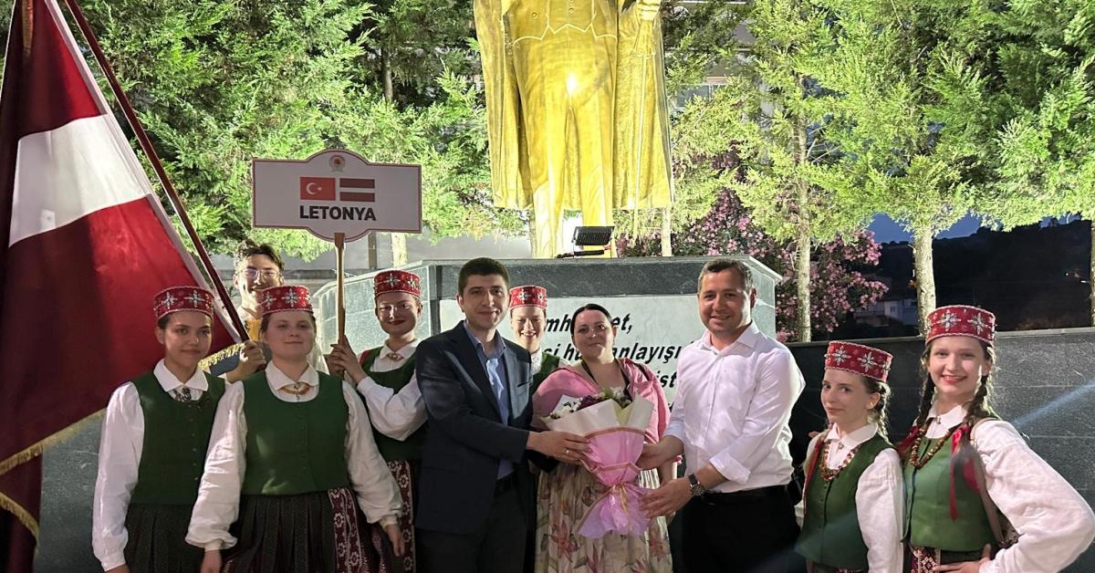 samsun alacamda halk oyunlari soleni 6zZyhwnJ.jpg