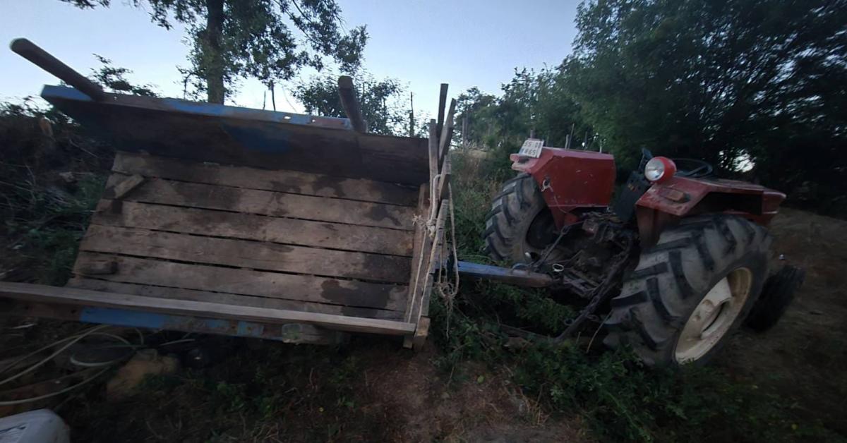 samsun kavakta traktor devrildi PKLdcawF.jpg
