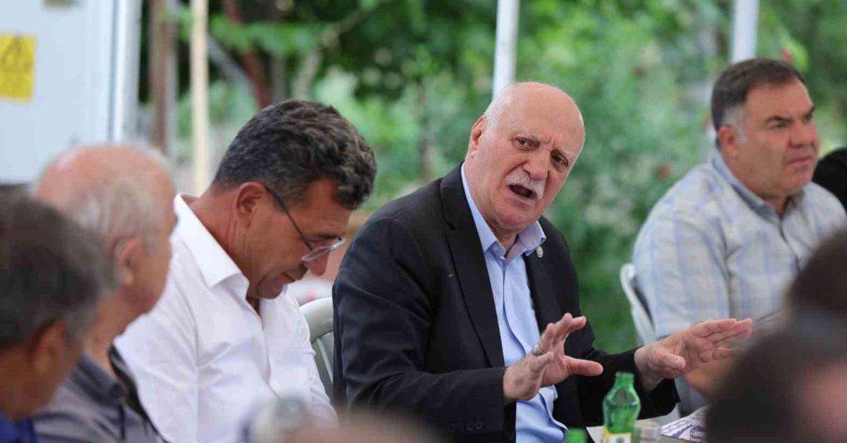 tzob baskani bayraktar sap hastaligi ciftlikleri vuruyor BWMlWiUx.jpg
