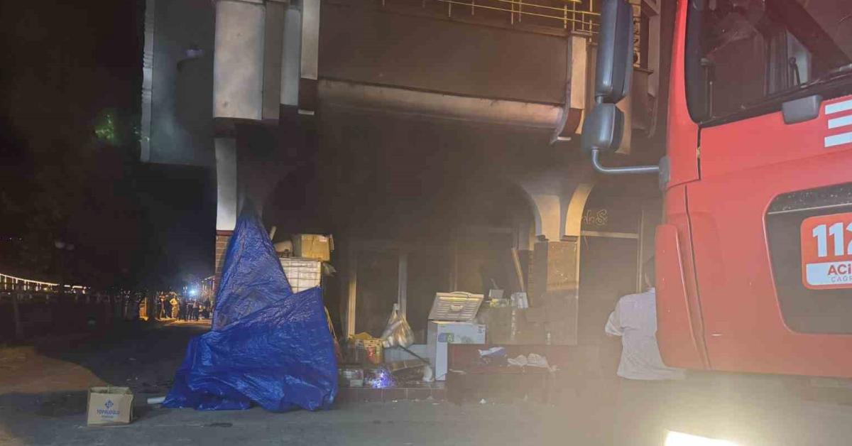 zonguldak devrekte boya dukkaninda korkutan yangin SkvtYl1V.jpg