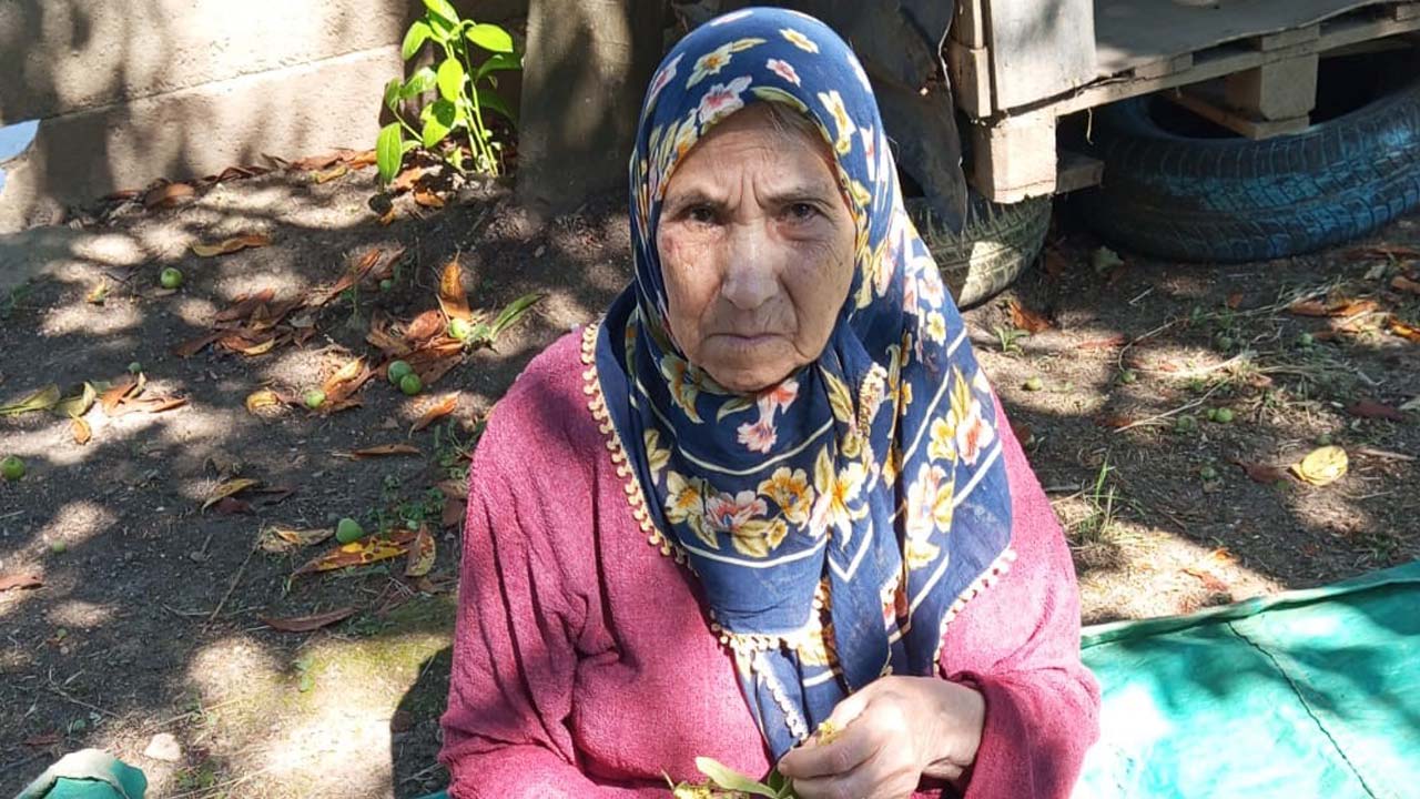 81 Yaşındaki Kadın Kayboldu Her Yerde Aranıyor