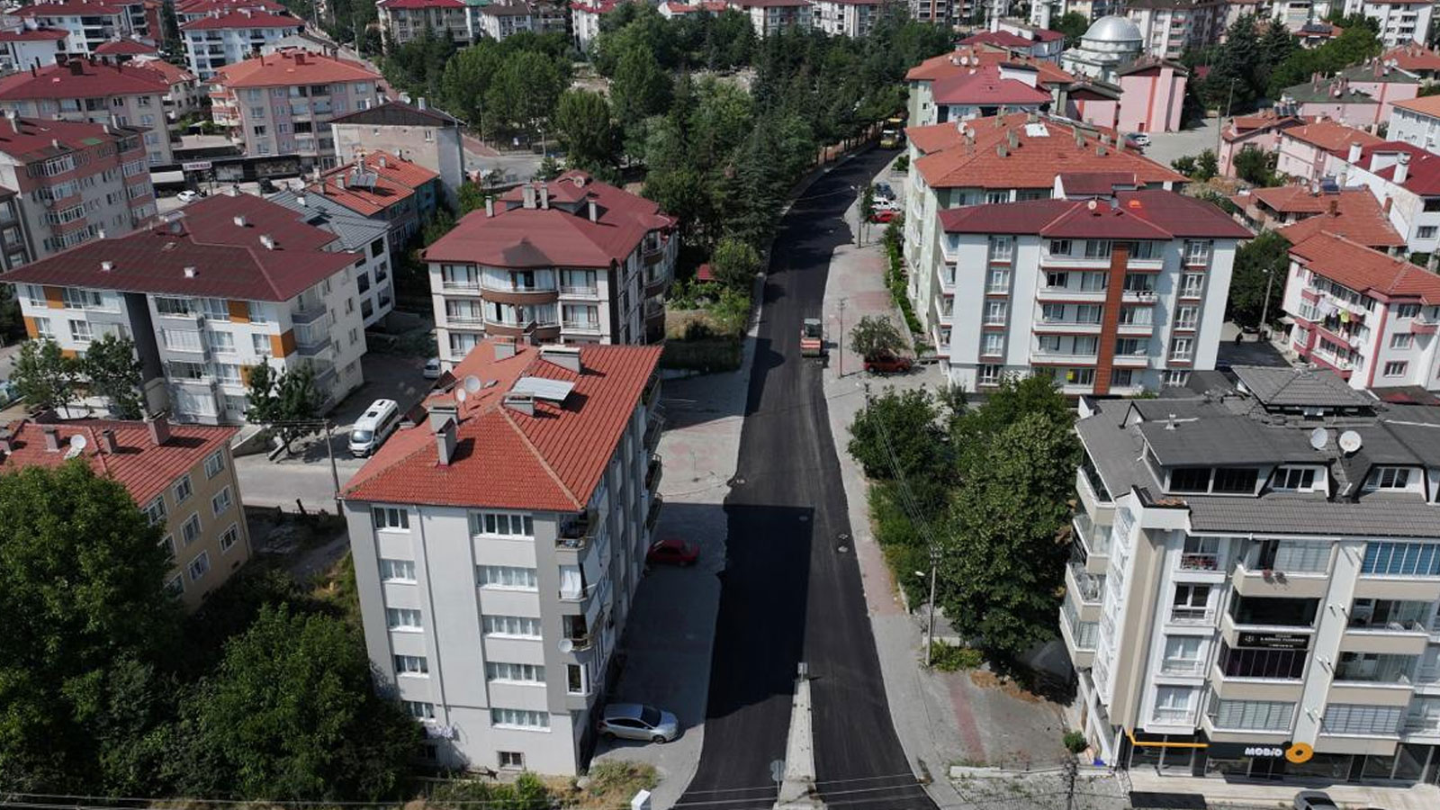 Bolu’da Farklı Mahallelerde Üstyapı Çalışmaları Devam Ediyor