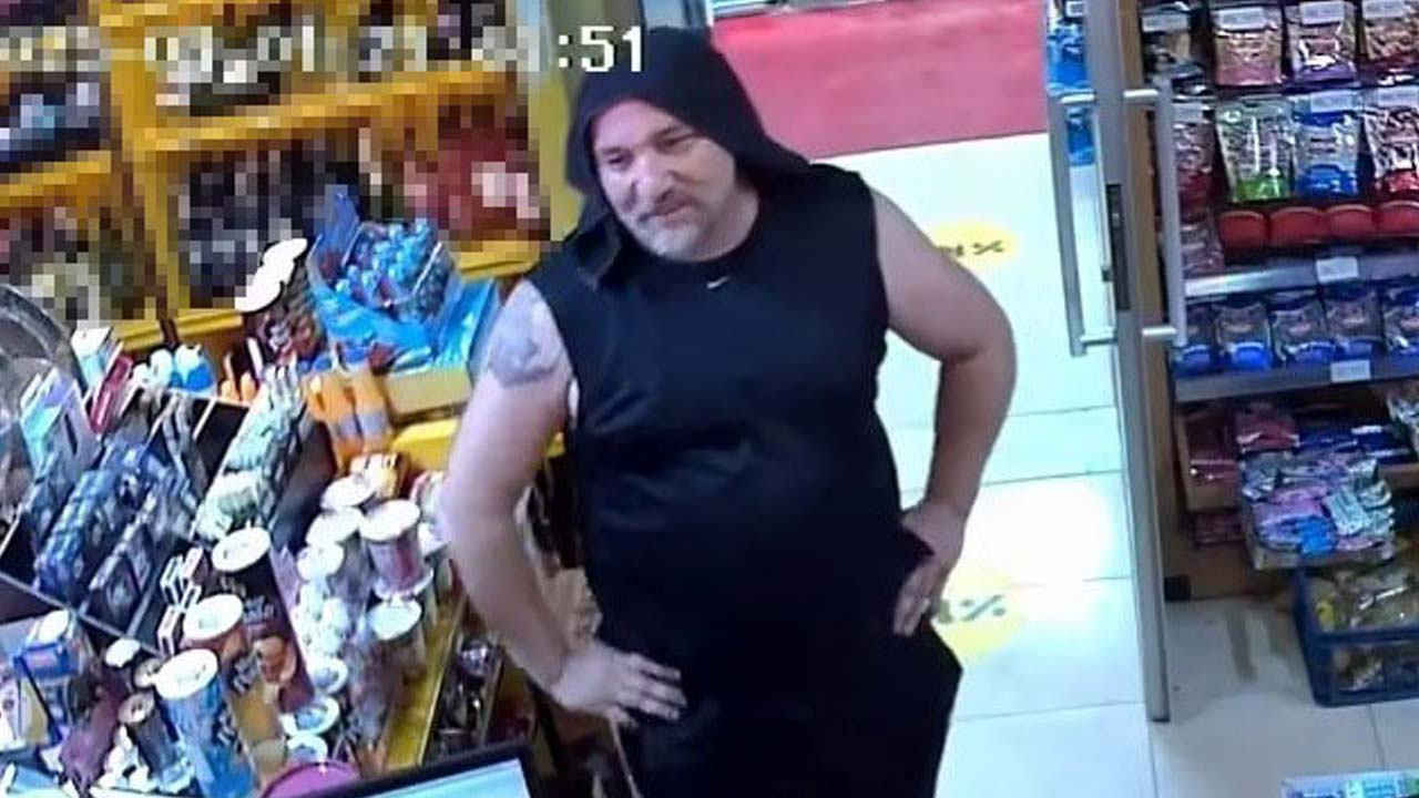 Yeni Mahalle’de Markette Gülerken Fenalaşan Adam Hayatını Kaybetti21
