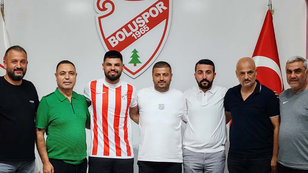 Yıldız Futbolcu Boluspor’a İmzayı Attı2