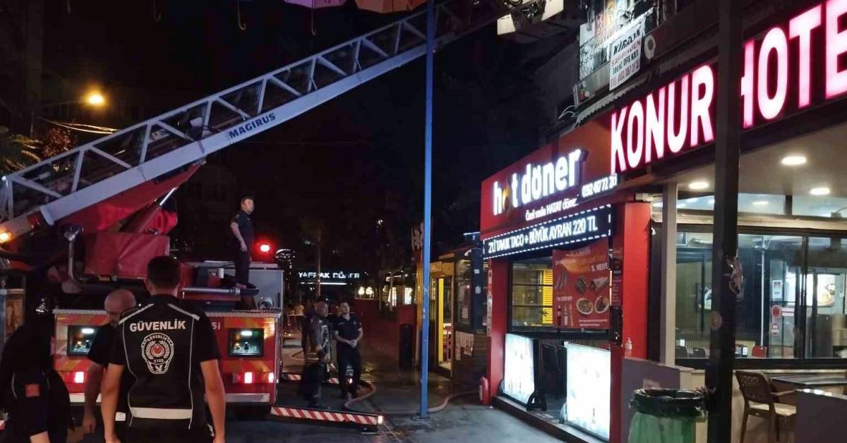 ankara kizilayda yangin panigi 7sZsGT7k.jpg