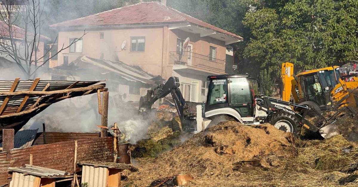 ankara kizilcahamamda besi ciftliginde yangin cikti DEMx96tA.jpg