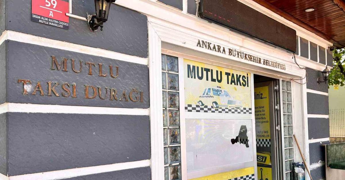 ankara mamakta taksi duragina kilicli saldiri XYHldl31.jpg