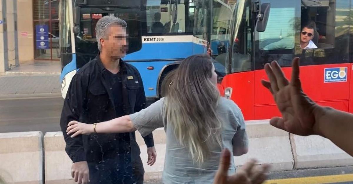 ankara trafiginde gergin anlar FZm6zCTY.jpg