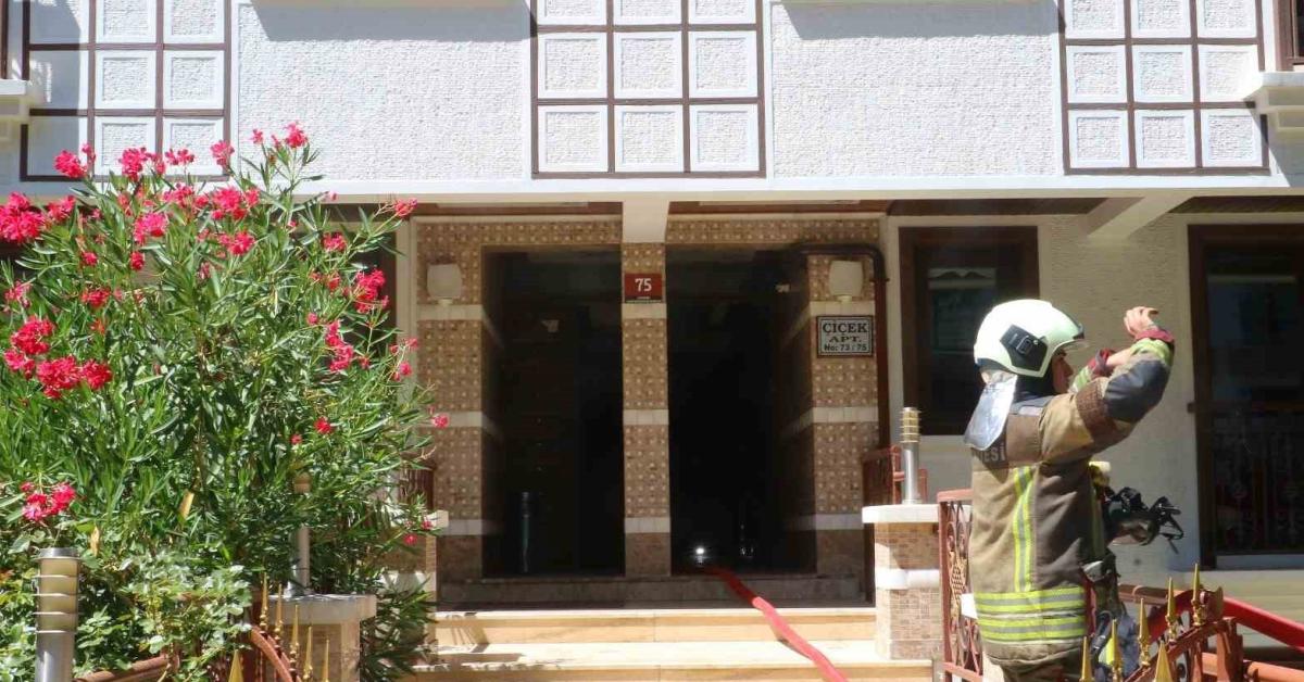 ankarada apartmanda yangin cikti CmKrhEzR.jpg