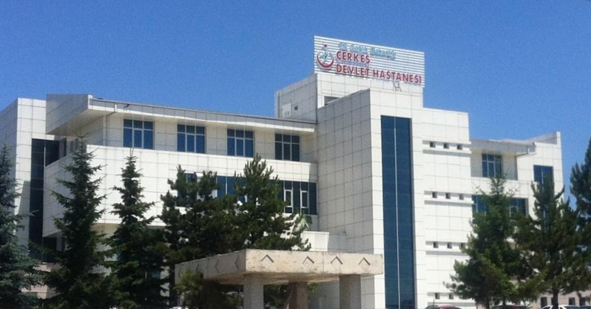 cankiri cerkeste arac sarampole devrildi 4 yarali var Wn7tMjsQ.jpg