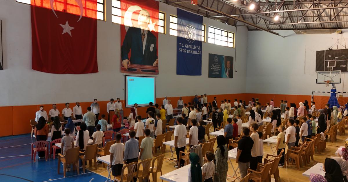 duzcede kuran kursu ogrencilerine odullu yarisma ve futbol turnuvasi lVzpm42i.jpg