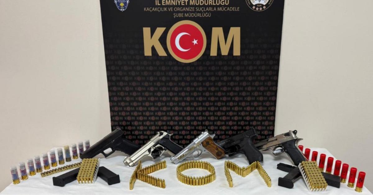 duzcede ruhsatsiz silah operasyonu 4 gozalti asmX7v1u.jpg