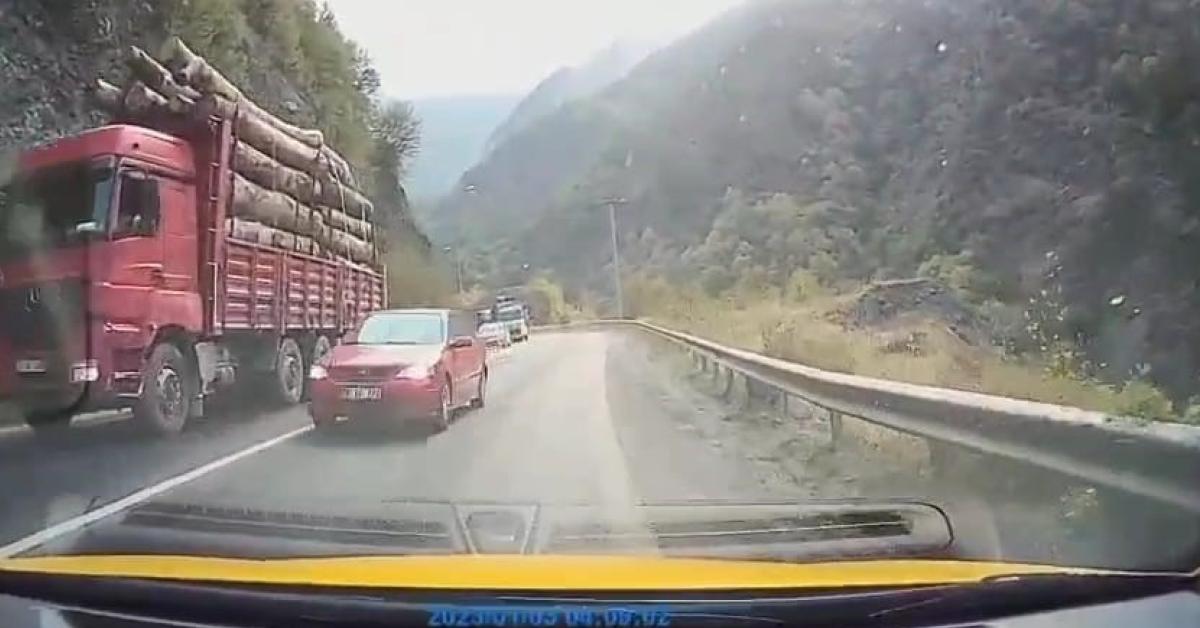 karabuk yenice yolunda korku dolu anlar HPDsE9zM.jpg