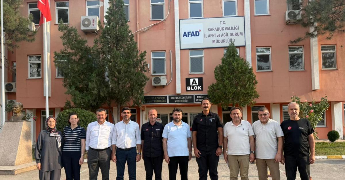 karabukte orman kahramanlarini ziyaret ettiler hS9Lp29M.jpg
