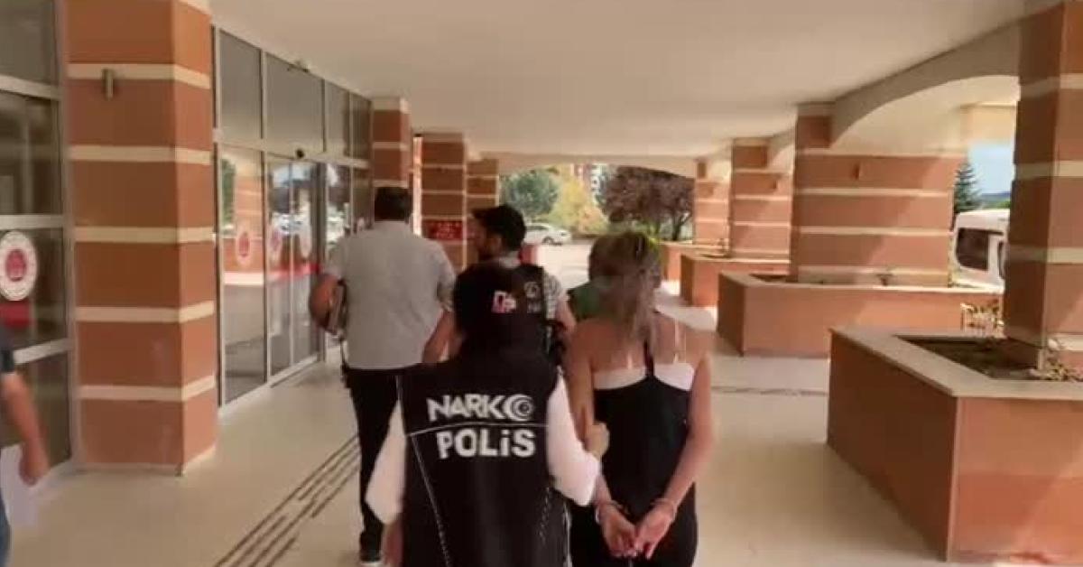 kastamonuda plakasi camurlu motosikletten uyusturucu cikti 4raLyqAg.jpg