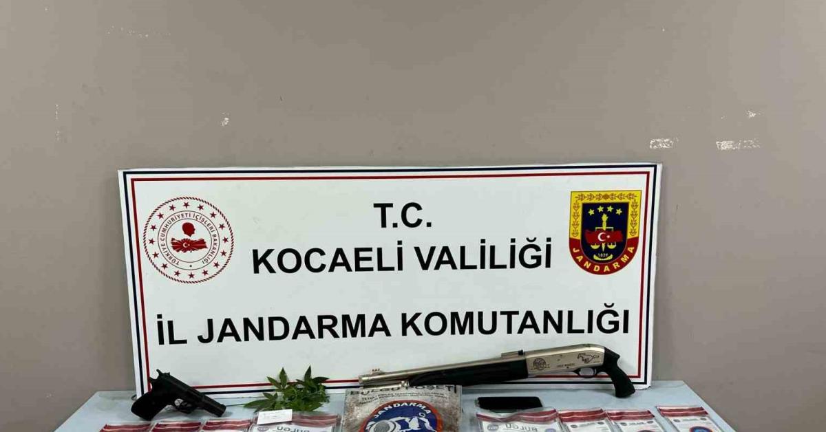 kocaelide uyusturucu operasyonu esya sifresi boyle cozuldu zhctG6N1.jpg