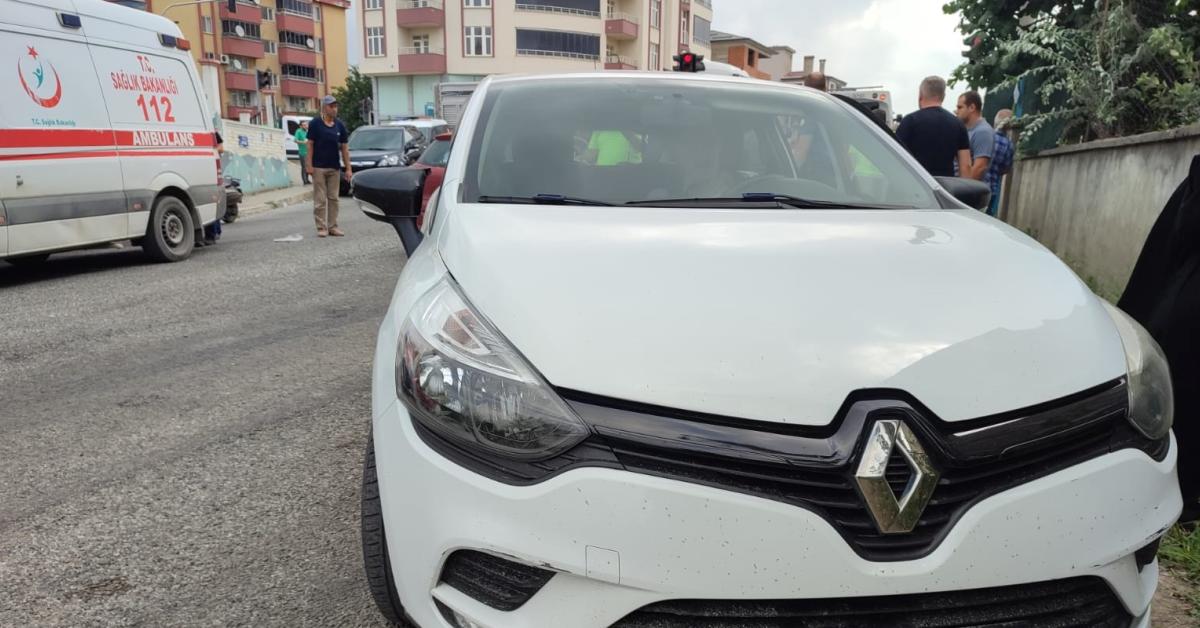 samsun carsambada motosiklet ve otomobil carpisti MaFbbdj3.jpg
