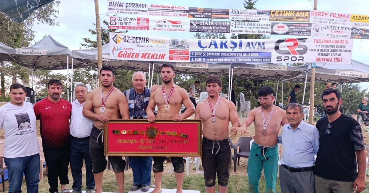 sinop gerzede 4 karakucak guresleri yapildi ftgdvP25.jpg