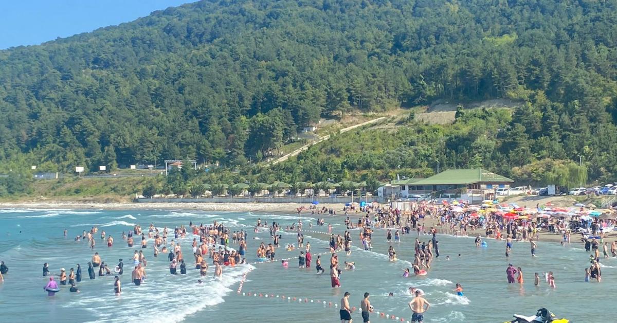 sinop turkelide bir cocuk denizde bogulma tehlikesi gecirdi 7VCEeQgP.jpg