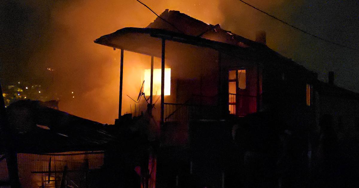zonguldakta hali yikamacida basladi 4 eve sicradi Jnb8j2uy.jpg