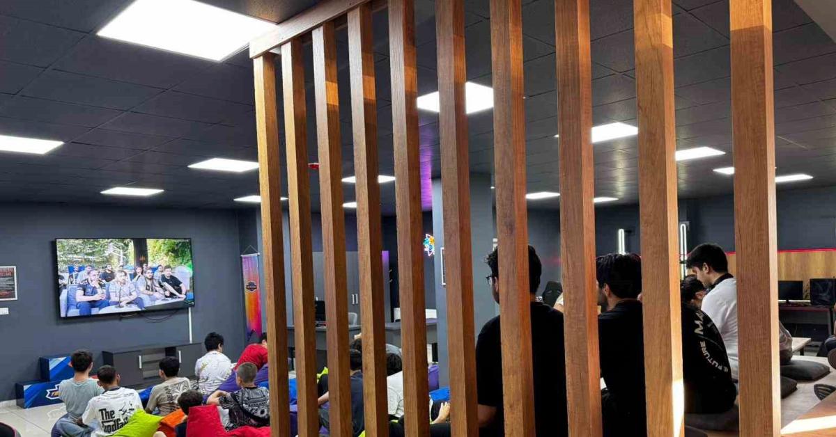 ankara keciorende espor heyecani tEf8vPFX.jpg